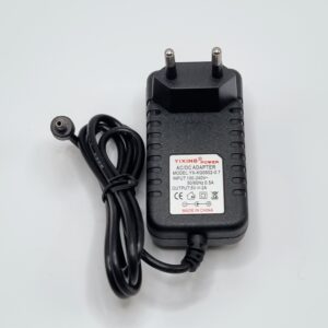 CARGADOR TABLET 5V-2A (clavija 3.5*1.35)