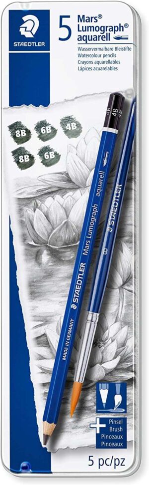 Staedtler Mars Lumograph Aquarell 100A Pack de 5 Lapices de Grafito + Pincel - Resistencia a la Rotura - Graduaciones Surtidas