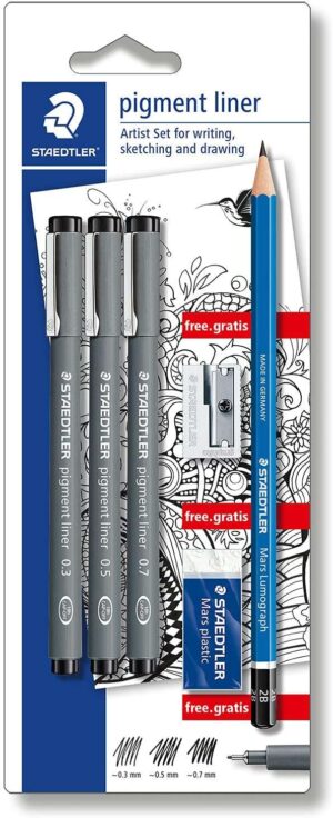 Staedtler Pigment Liner 308 Pack de 3 Rotuladores Calibrados Negros, Trazos Surtidos + 1 Goma de Borrar + 1 Sacapuntas + 1 Lapiz 2B - Color Negro