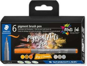 Staedtler 371 Pack de 6 Rotuladores Punta de Pincel Suave - Colores Vivos y Brillantes - No Amarillea con el Paso del Tiempo - Nueva Tinta Multi Ink - Pigmentos de Primera Calidad - Colores Grises/Caramelo Surtidos
