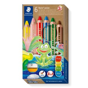 Staedtler Noris Junior Pack de 6 Lapices de Colores Extragruesos + Sacapuntas - 3 en 1, Lapiz, Cera y Acuarelable - Colores Surtidos